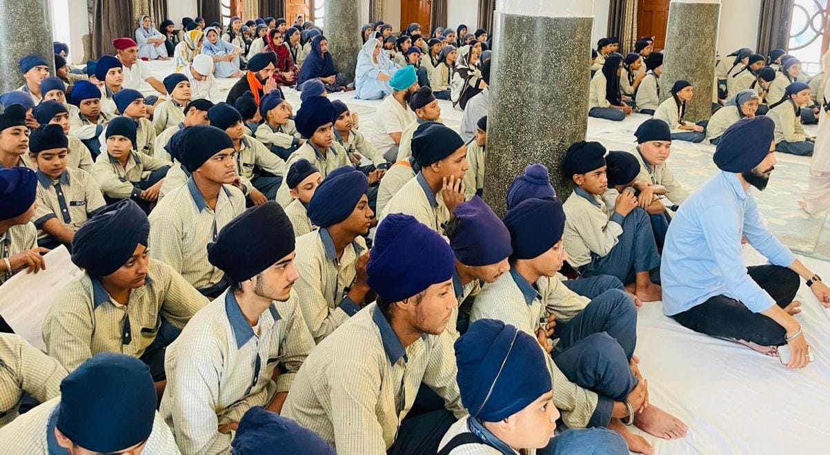 साहिबजादा अजीत सिंह पब्लिक स्कूल लधेवाल में श्री गुरु अर्जन देव जी का शहीदी दिवस मनाया गया